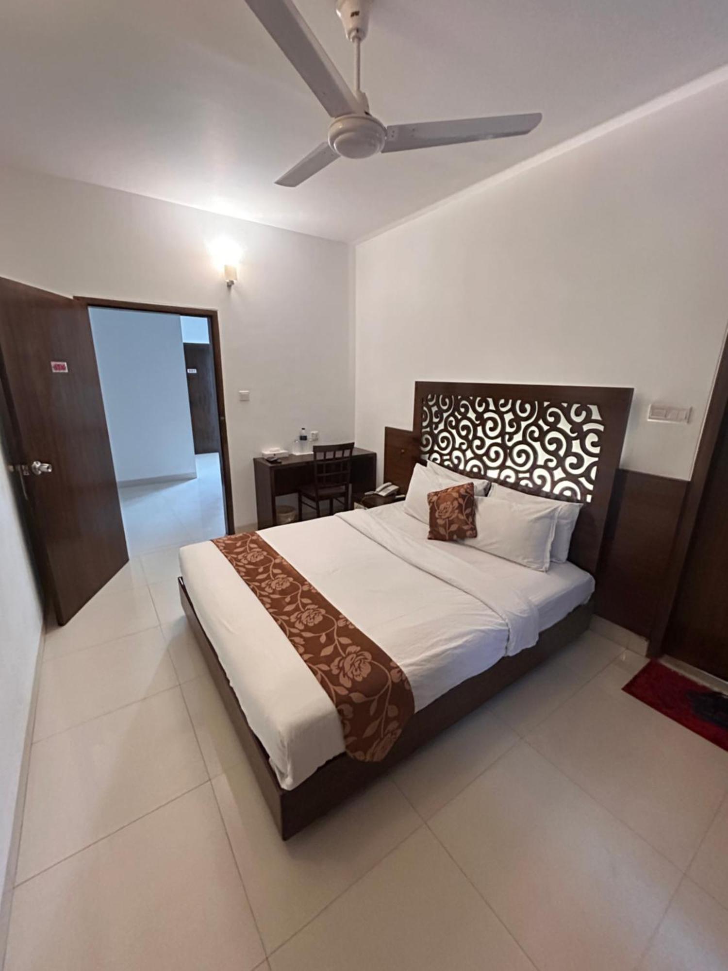 La Vista Hotel سيلهيت المظهر الخارجي الصورة